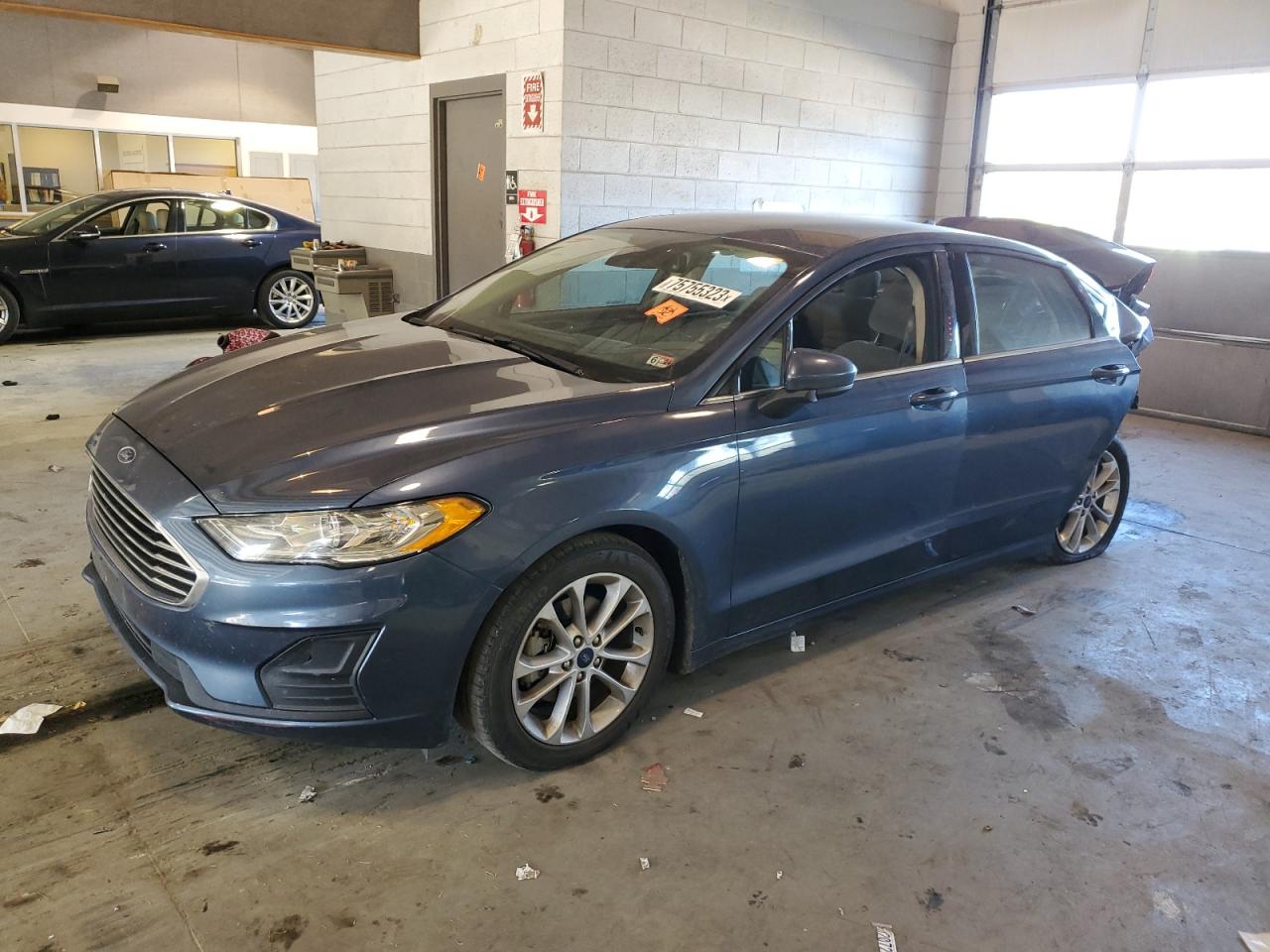 Image 1 of 2019 FORD FUSION SE 2019 with VIN 3FA6P0HD7KR186108