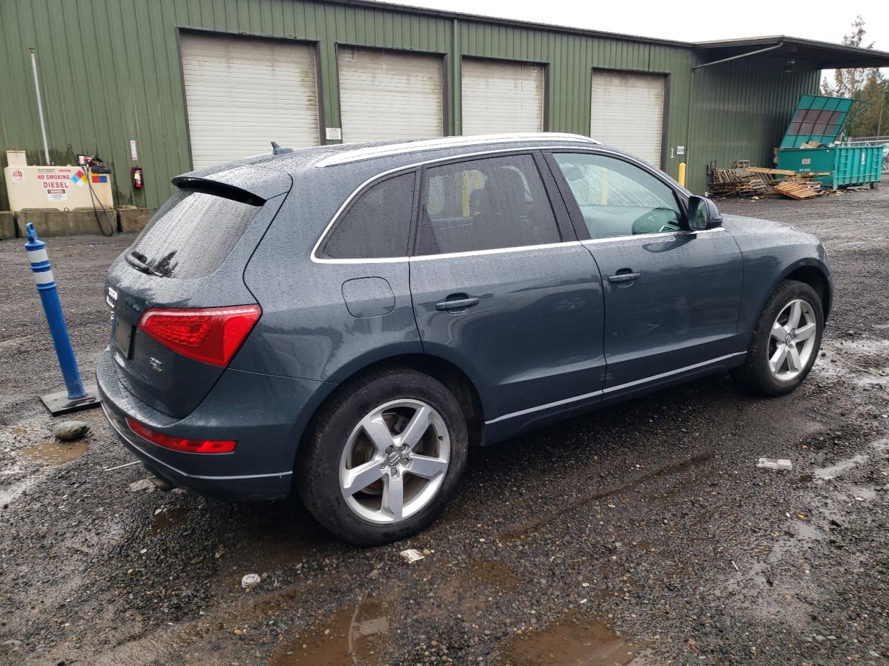 Image 3 of 2011 AUDI Q5 PREMIUM PLUS 2011 with VIN WA1LFAFP0BA053651