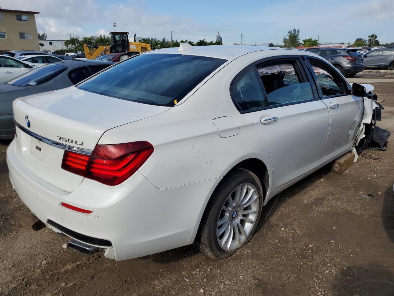 Image 3 of 2014 BMW 750 LXI 2014 with VIN WBAYF8C50ED652718