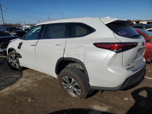 Obraz 2 z 2022 TOYOTA HIGHLANDER XLE 2022 z VIN 5TDHZRBH4NS202909
