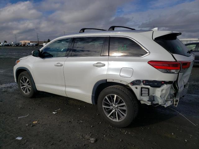 Image 2 of 2018 TOYOTA HIGHLANDER SE 2018 with VIN 5TDJZRFH9JS903290