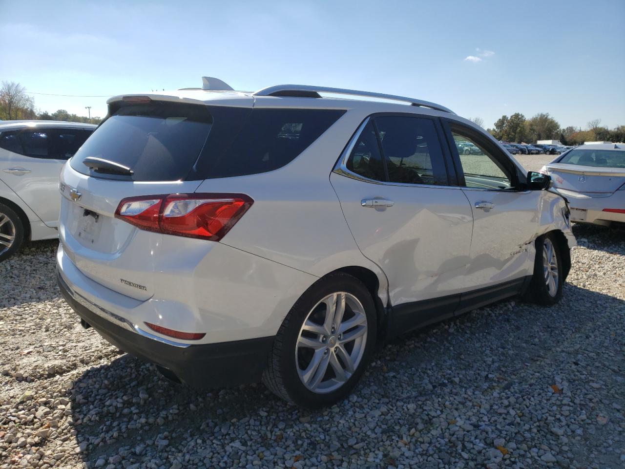 Image 3 of 2019 CHEVROLET EQUINOX PREMIER 2019 with VIN 2GNAXPEX8K6254703