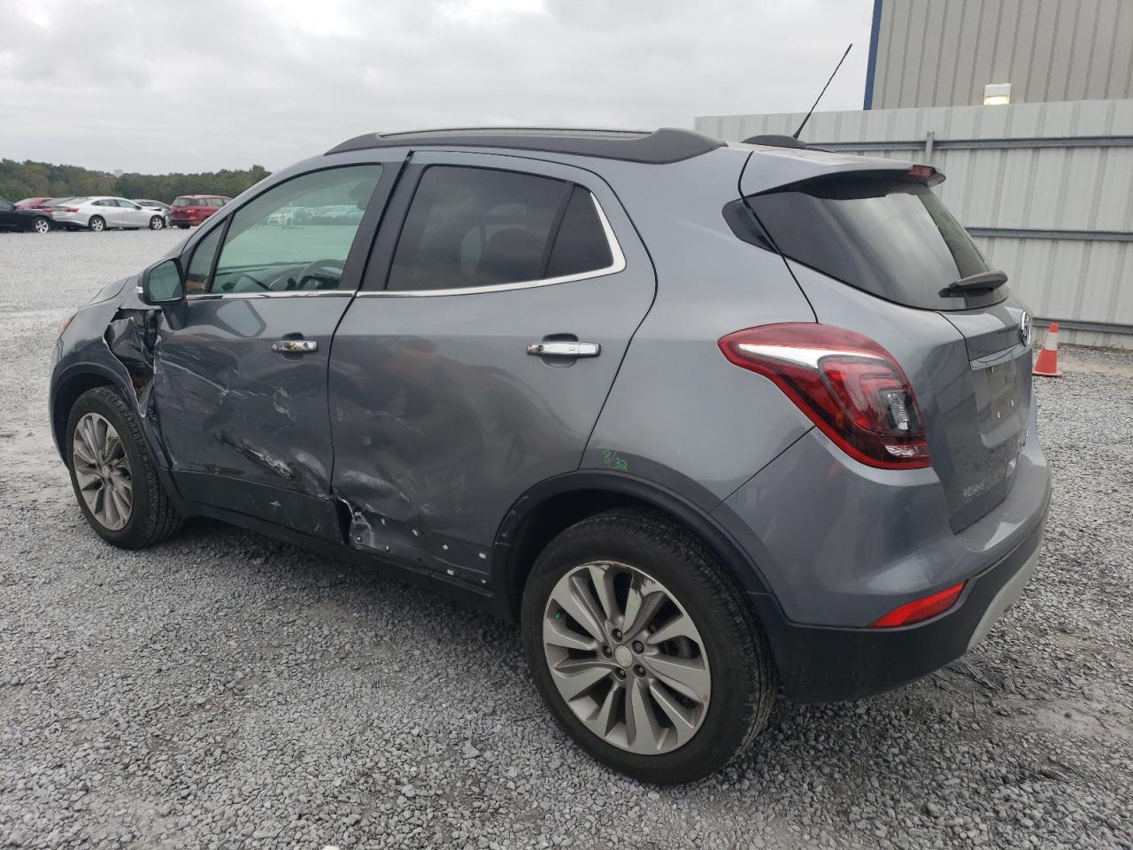 Obraz 2 z 2019 BUICK ENCORE PREFERRED 2019 z VIN KL4CJASB9KB944721