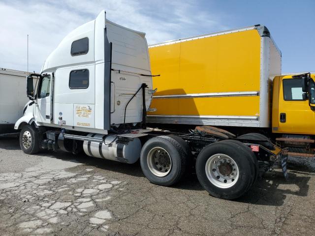 Image 3 of 2020 VOLVO VN VNL 2020 with VIN 4V4NC9EH8LN239825