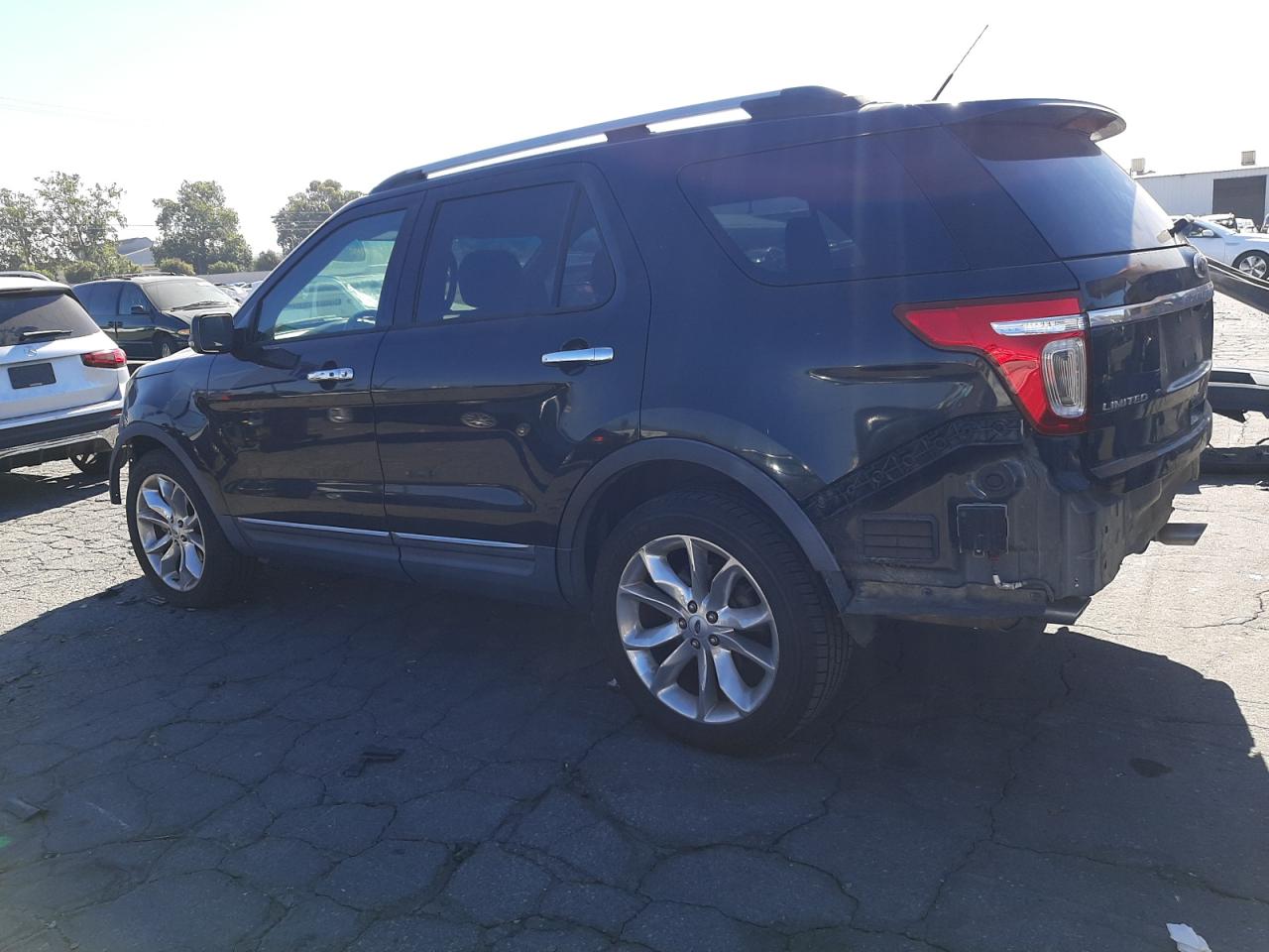 Image 2 of 2013 FORD EXPLORER LIMITED 2013 with VIN 1FM5K8F82DGA45803