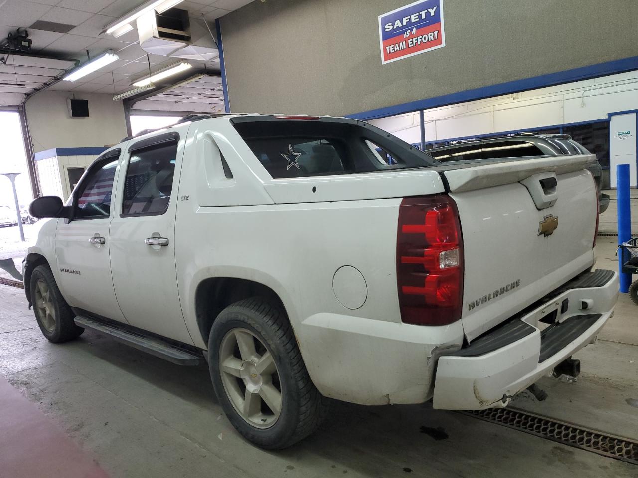 Image 2 of 2008 CHEVROLET AVALANCHE K1500 2008 with VIN 3GNFK12Y98G142939