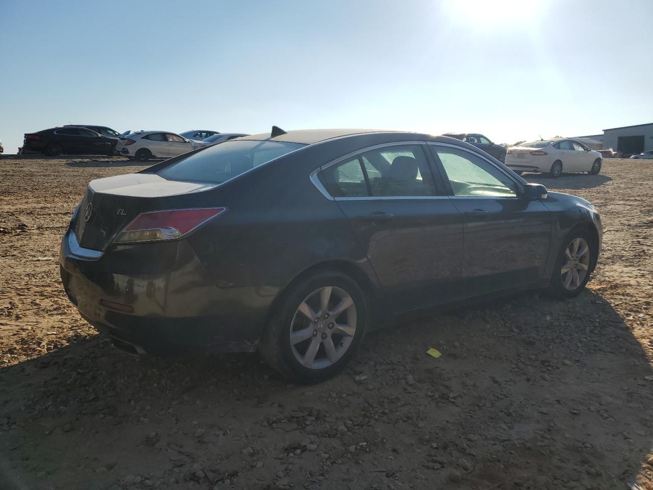 Изображение 3 2013 ACURA TL  2013 с VIN 19UUA8F2XDA013670