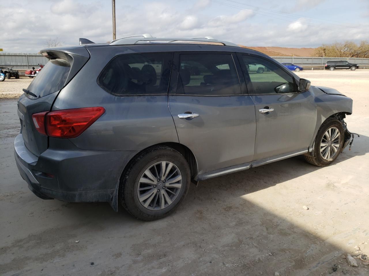 Image 3 of 2020 NISSAN PATHFINDER S 2020 with VIN 5N1DR2AN5LC613694