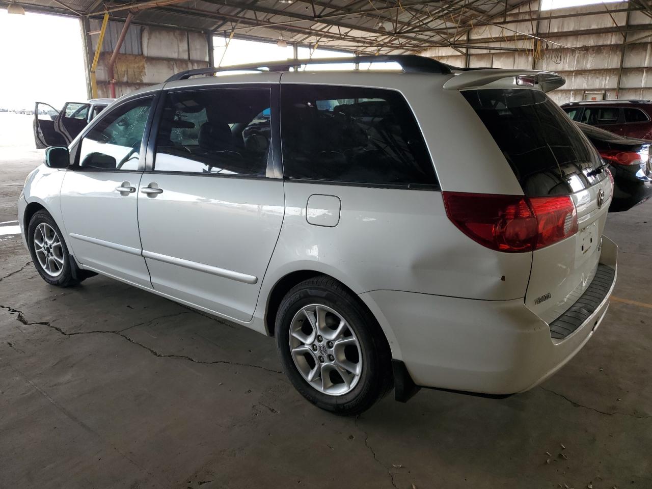 Obraz 2 z 2006 TOYOTA SIENNA XLE 2006 z VIN 5TDZA22C06S500852
