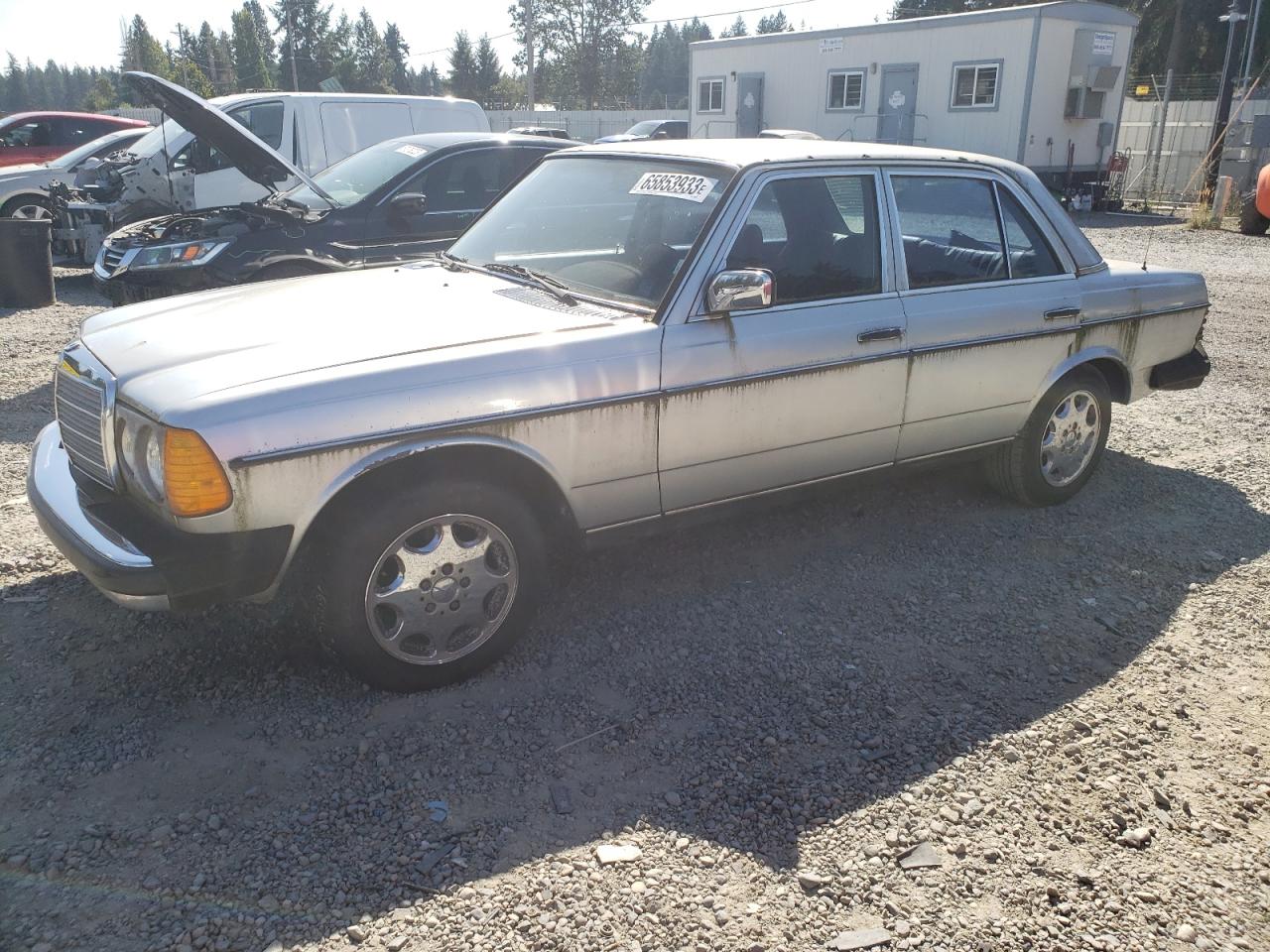 Obraz 1 z 1985 MERCEDES-BENZ 300 DT 1985 z VIN WDBAB33C1FA192083