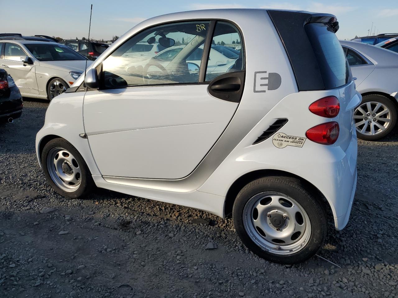 Obraz 2 z Smart Fortwo 2013 z VIN WMEEJ9AA6DK708683