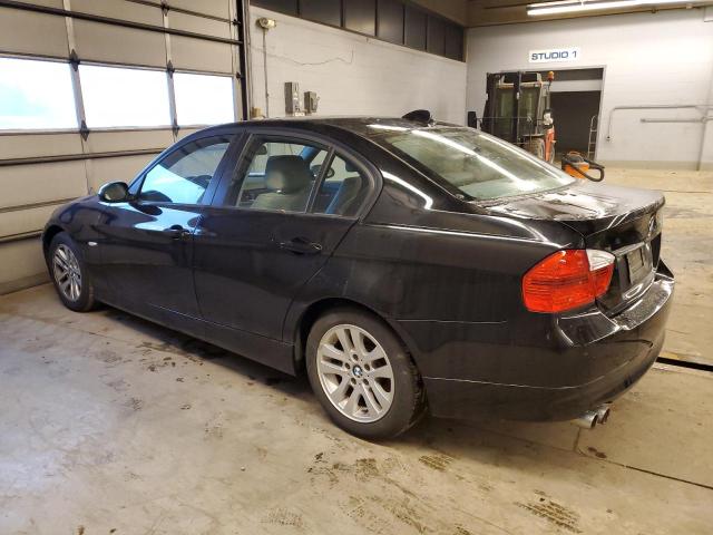 Obraz 2 z 2006 BMW 325 I 2006 z VIN WBAVB13516PT20728