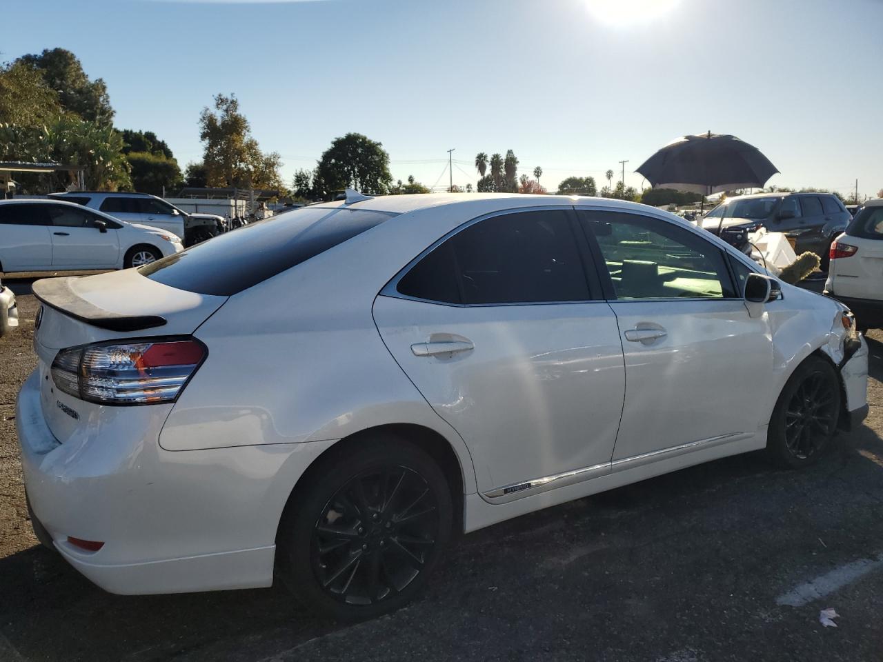 Image 3 of 2010 LEXUS HS 250H 2010 with VIN JTHBB1BA7A2012018