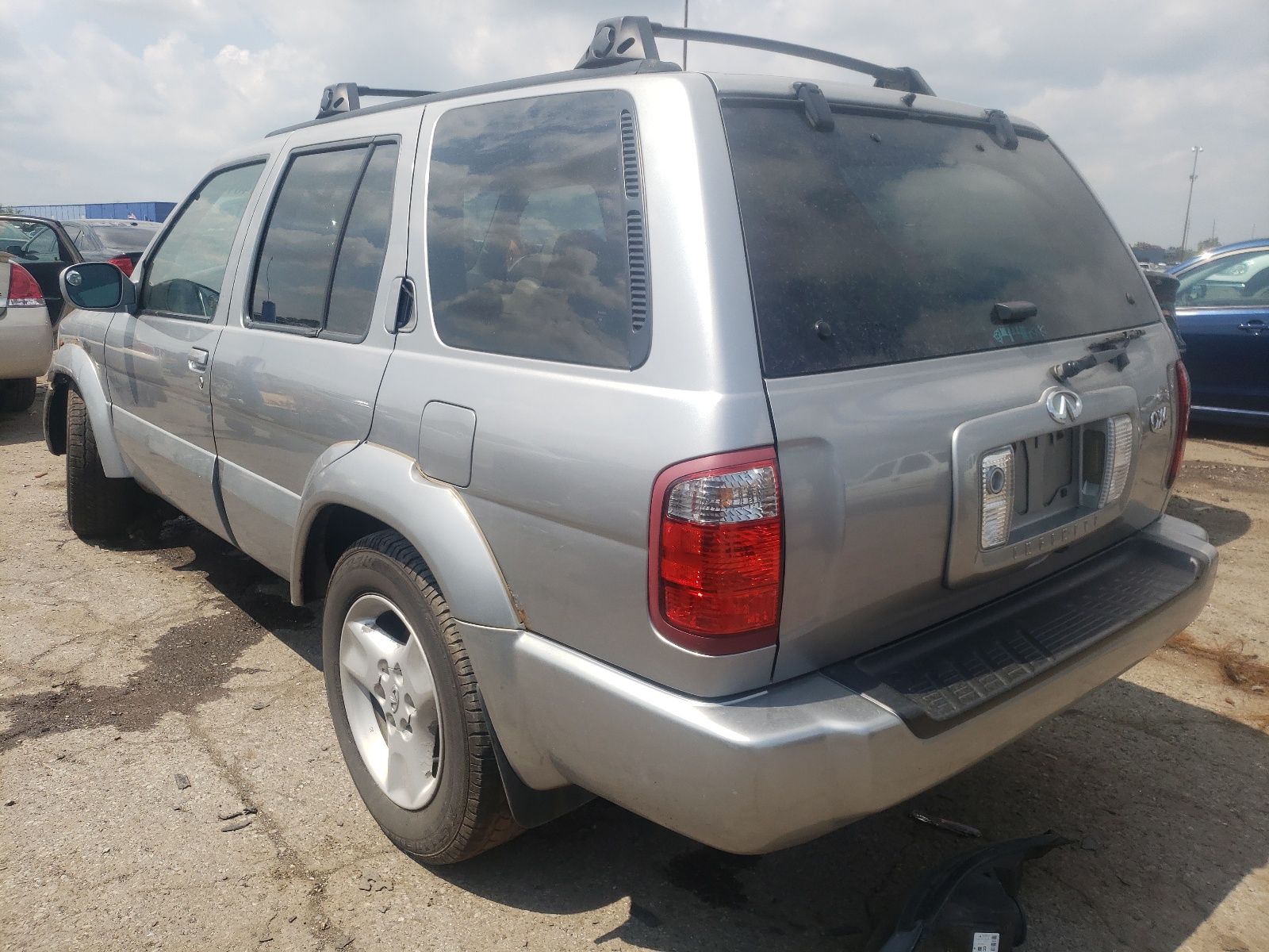 Image 3 of 2001 INFINITI QX4 2001 with VIN JNRDR07YX1W104481