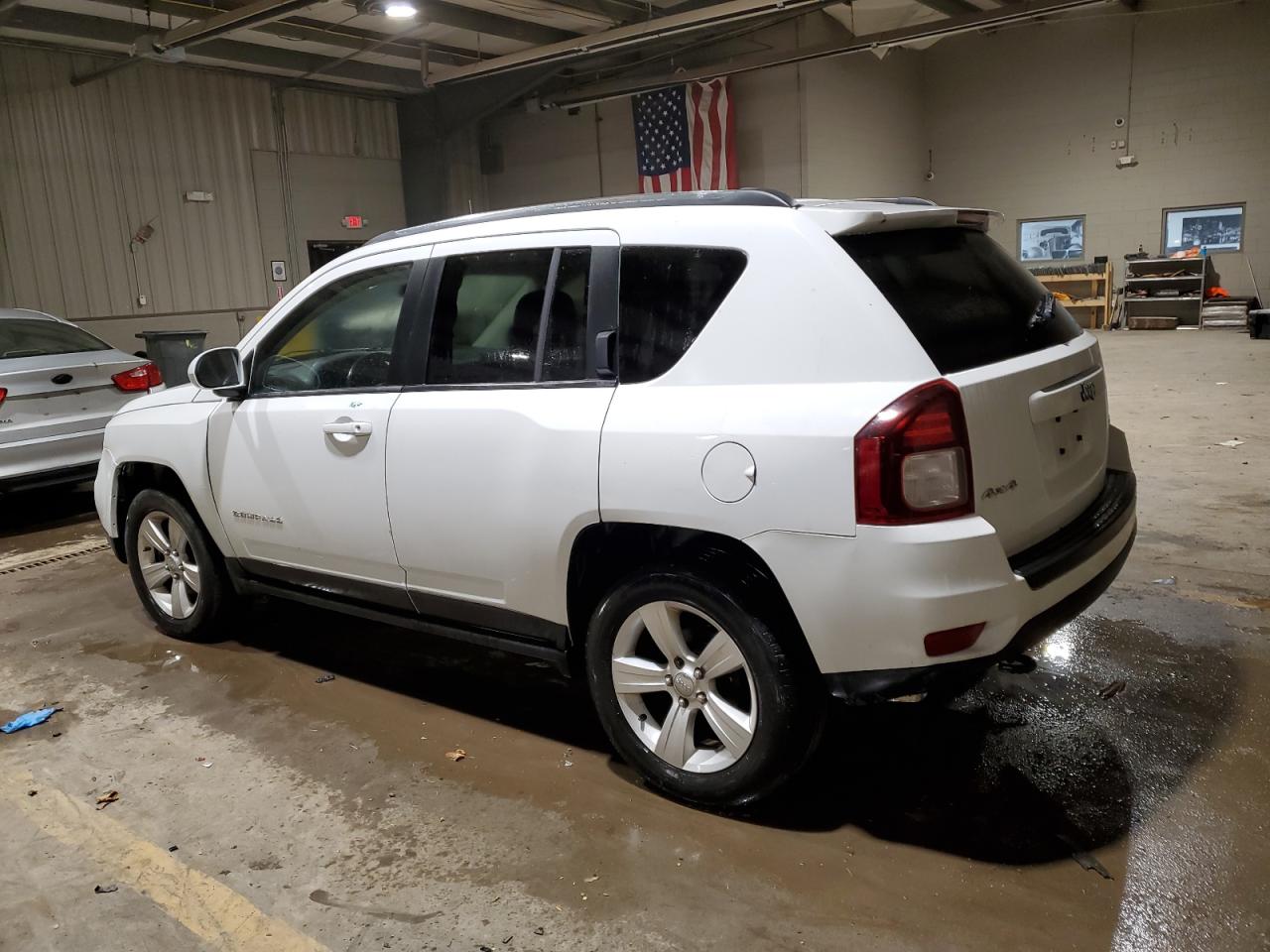 Изображение 2 2014 JEEP COMPASS LATITUDE 2014 с VIN 1C4NJDEB5ED575571