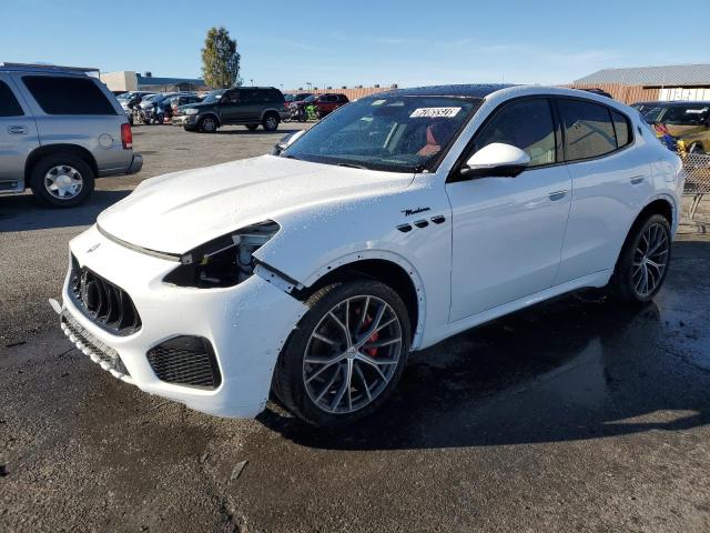 Изображение 1 2023 MASERATI GRECALE MODENA 2023 с VIN ZN682AVM3P7427431