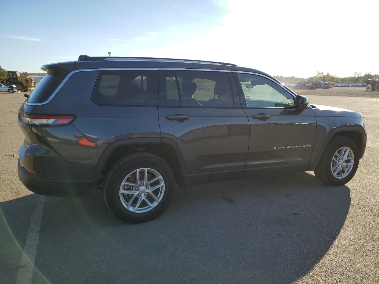 Image 3 of 2021 JEEP GRAND CHEROKEE L LAREDO 2021 with VIN 1C4RJKAG4M8195166