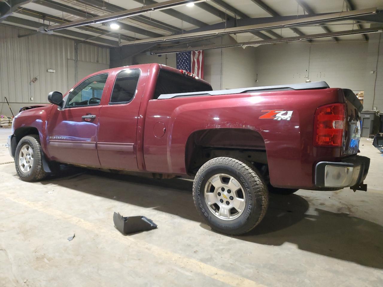Image 2 of 2013 CHEVROLET SILVERADO K1500 LT 2013 with VIN 1GCRKSE75DZ272760