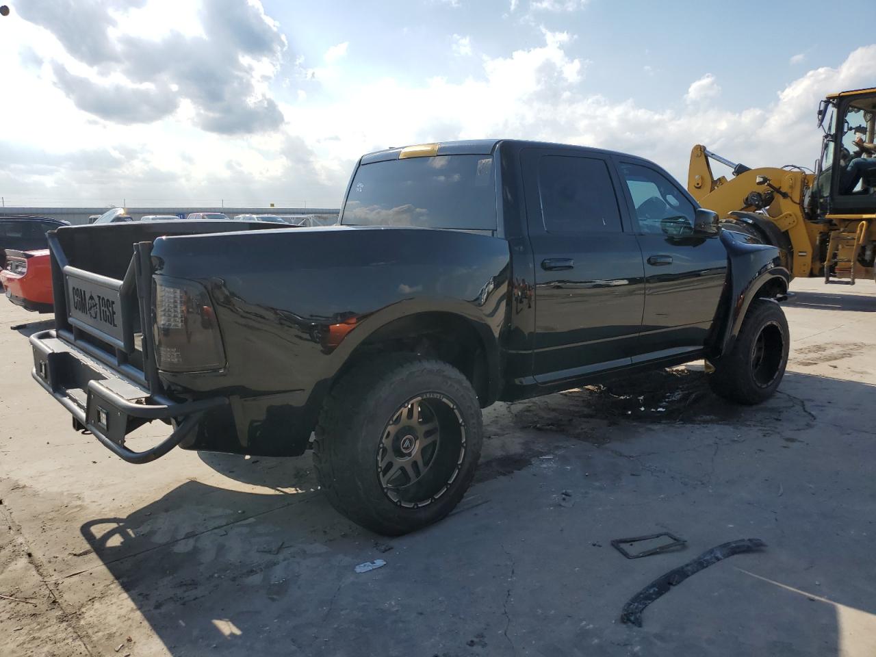 Изображение 3 Ram 1500 с VIN 1C6RR7KM1FS578196