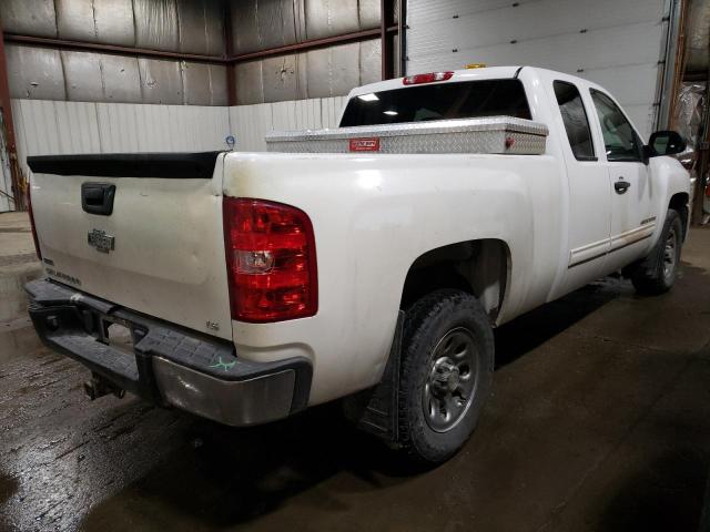 Image 3 of 2010 CHEVROLET SILVERADO K1500 LS 2010 with VIN 1GCSKREA4AZ164874