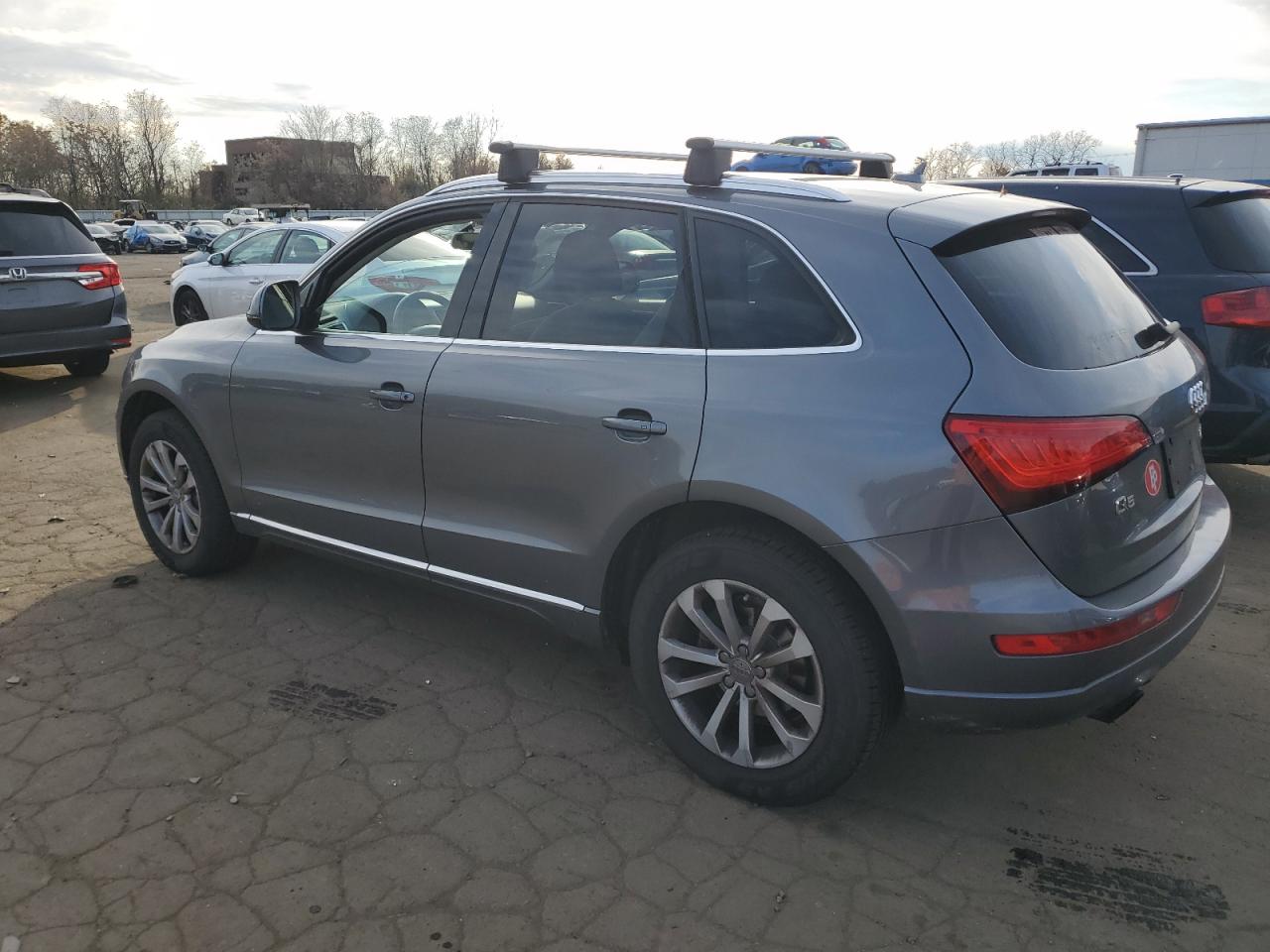 Obraz 2 z 2013 AUDI Q5 PREMIUM 2013 z VIN WA1CFAFP3DA039164