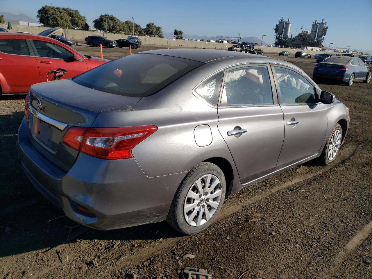 Obraz 3 z 2017 NISSAN SENTRA S 2017 z VIN 3N1AB7AP7HY265084