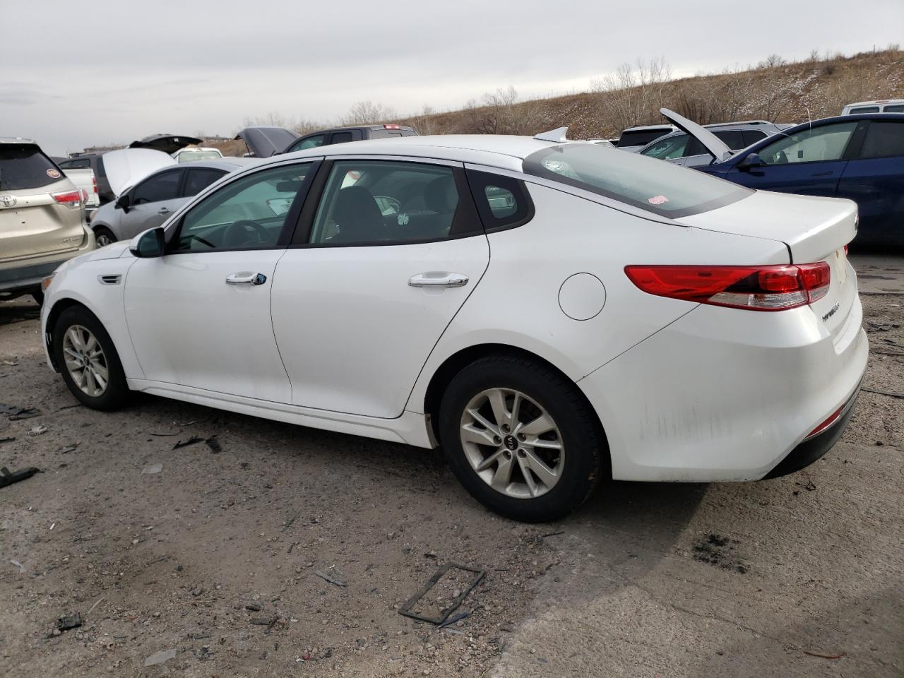 Изображение 2 2016 KIA OPTIMA LX 2016 с VIN 5XXGT4L33GG049690