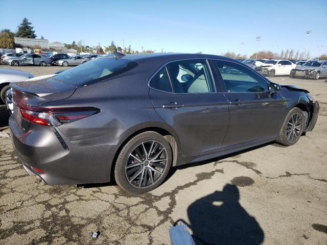 Image 3 of 2022 TOYOTA CAMRY SE 2022 with VIN 4T1G11AK1NU042528