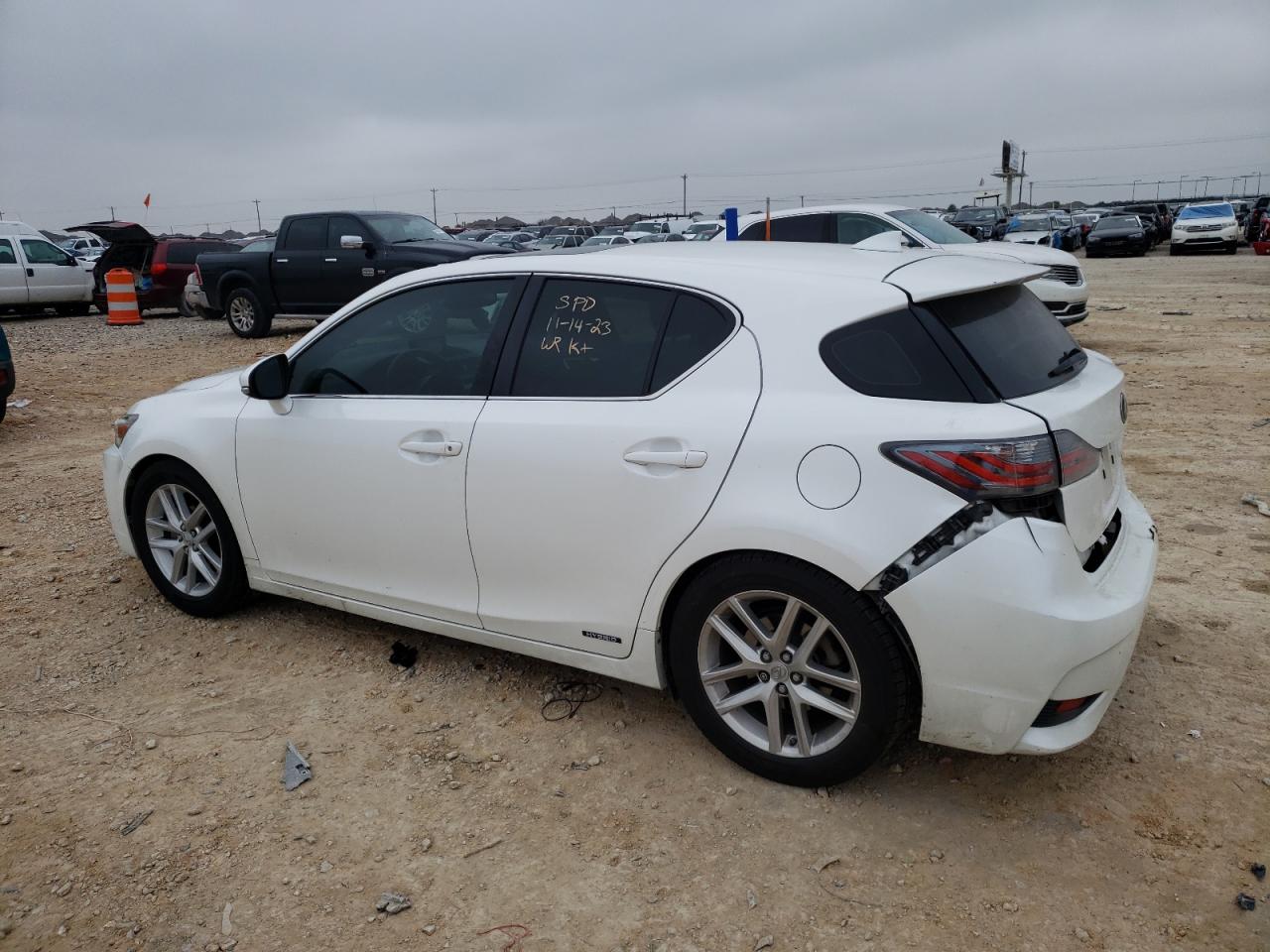 Image 2 of 2014 LEXUS CT 200 2014 with VIN JTHKD5BH3E2185524