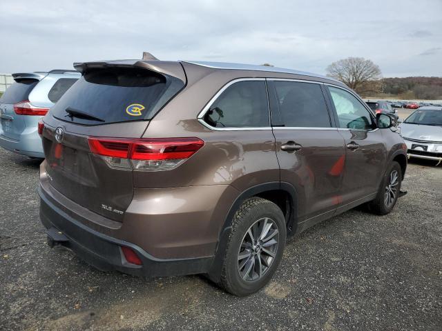 Obraz 3 z 2017 TOYOTA HIGHLANDER SE 2017 z VIN 5TDJZRFH2HS446994