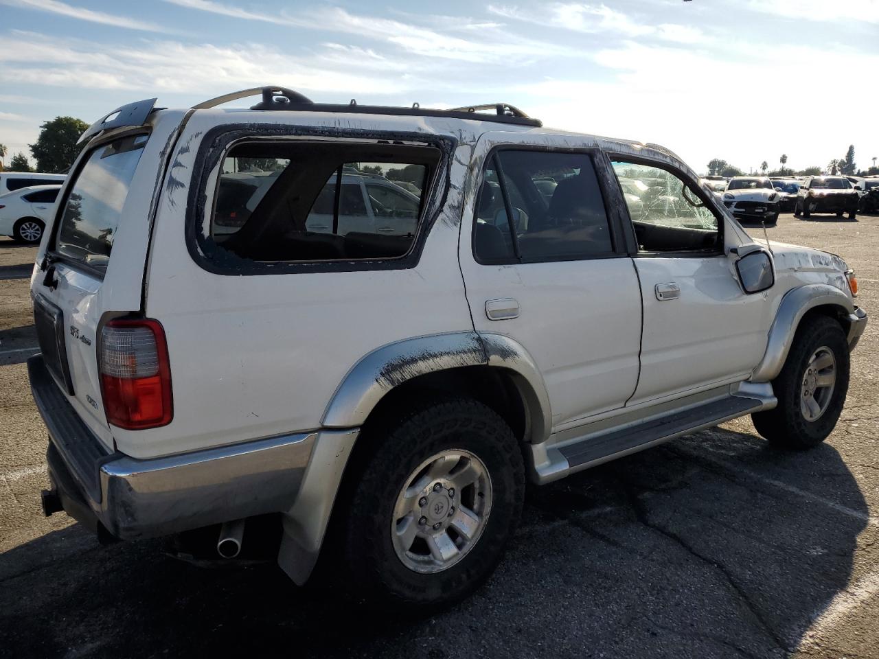 Image 3 of 2000 TOYOTA 4RUNNER SR5 2000 with VIN JT3HN86R9Y0293437