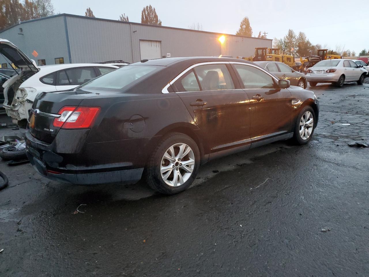 Image 3 of 2010 FORD TAURUS SEL 2010 with VIN 1FAHP2HW9AG127055