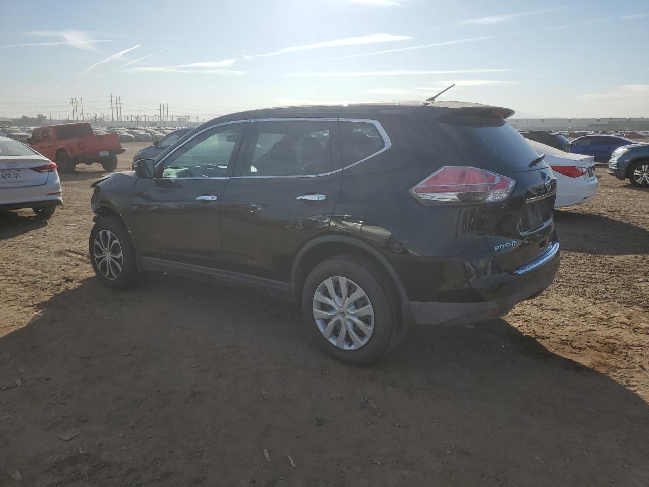 Image 2 of 2015 NISSAN ROGUE S 2015 with VIN KNMAT2MTXFP506415