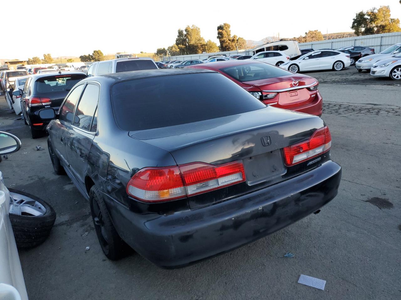 Image 2 of 2001 HONDA ACCORD LX 2001 with VIN JHMCG66571C012885