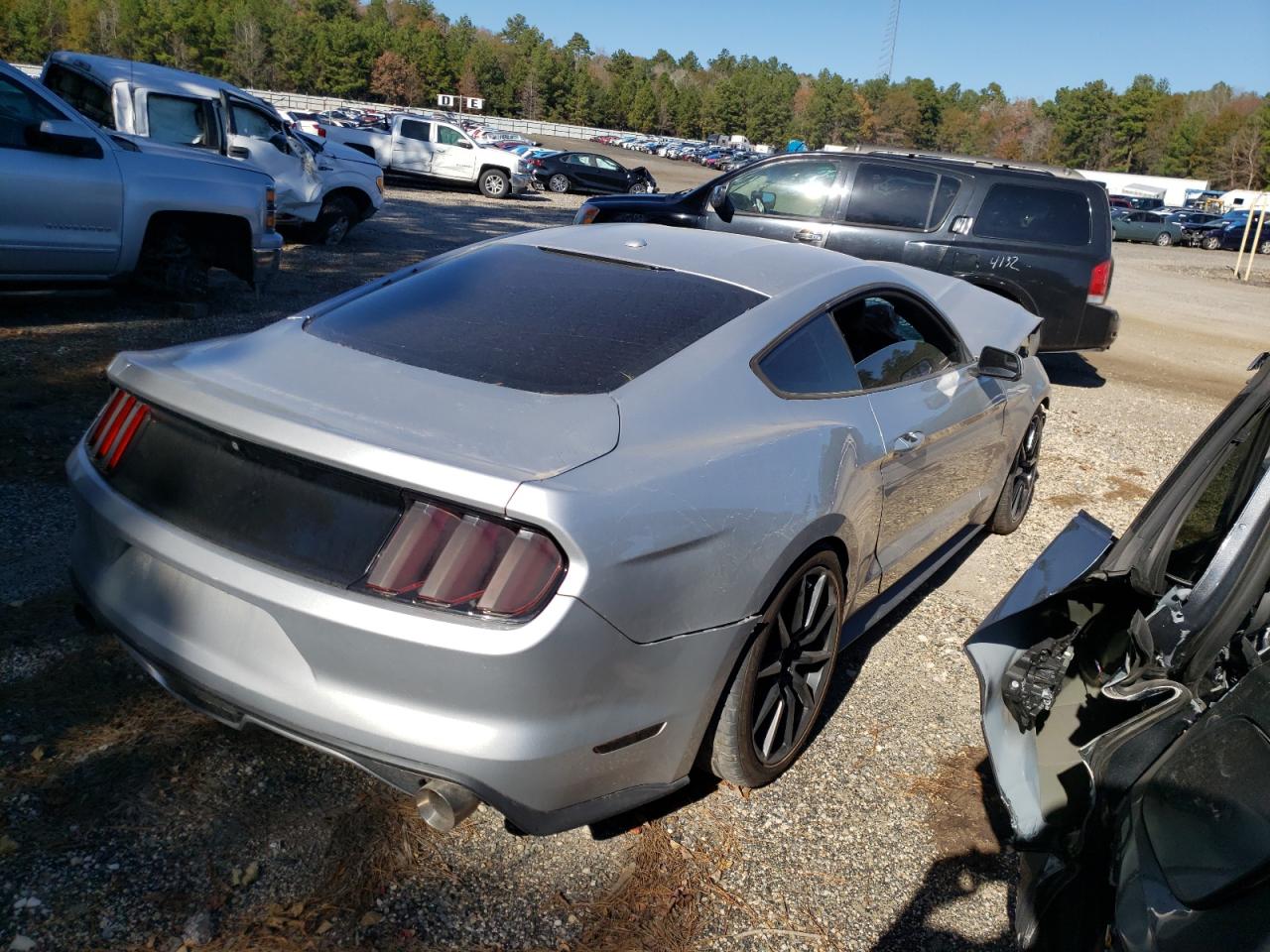 Image 3 of 2016 FORD MUSTANG  2016 with VIN 1FA6P8TH9G5268747