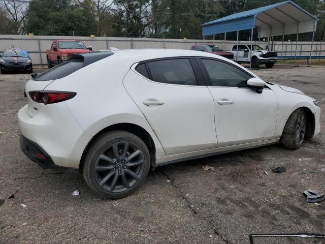 Image 3 of 2019 MAZDA 3 PREFERRED 2019 with VIN JM1BPAMM9K1139399