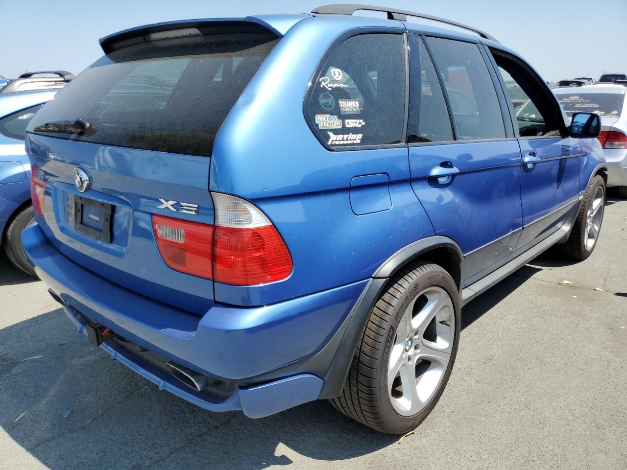 Obraz 3 z 2003 BMW X5 4.6IS 2003 z VIN 5UXFB935X3LN81055