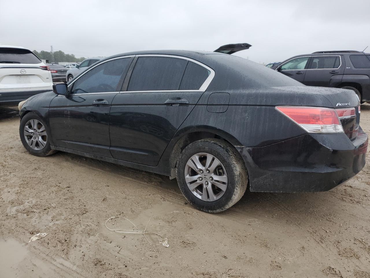Image 2 of 2012 HONDA ACCORD SE 2012 with VIN 1HGCP2F69CA186329