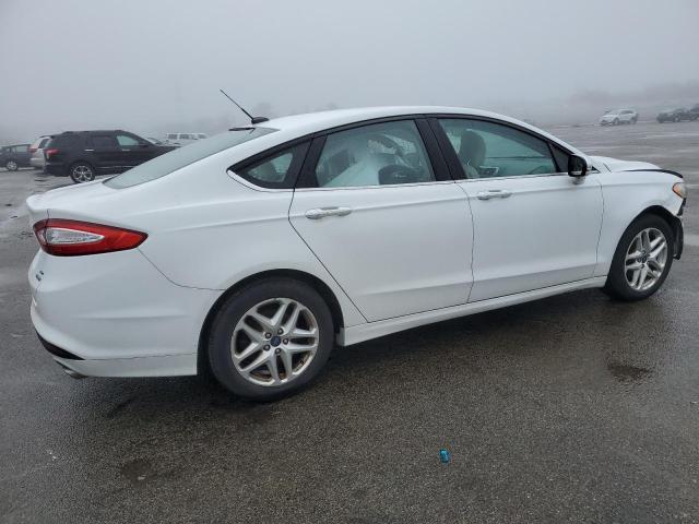 Image 3 of 2014 FORD FUSION SE 2014 with VIN 1FA6P0HD5E5399923