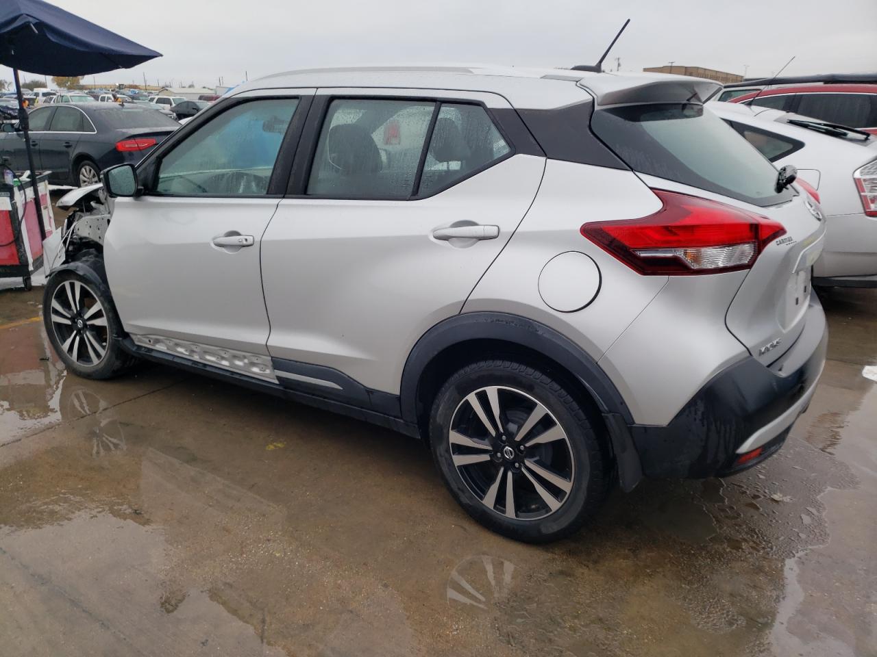 Изображение 2 Nissan Kicks S 2019 с VIN 3N1CP5CU0KL526383