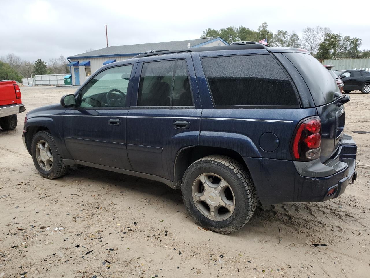 Image 2 of 2008 CHEVROLET TRAILBLAZER LS 2008 with VIN 1GNDT13S482234189