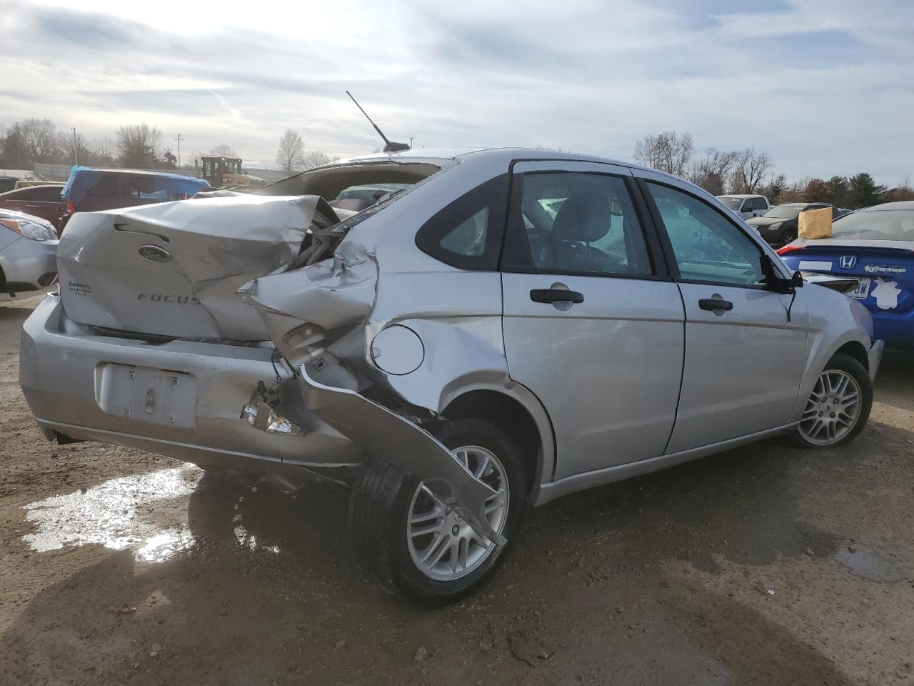 Obraz 3 z 2010 FORD FOCUS SE 2010 z VIN 1FAHP3FN7AW291281