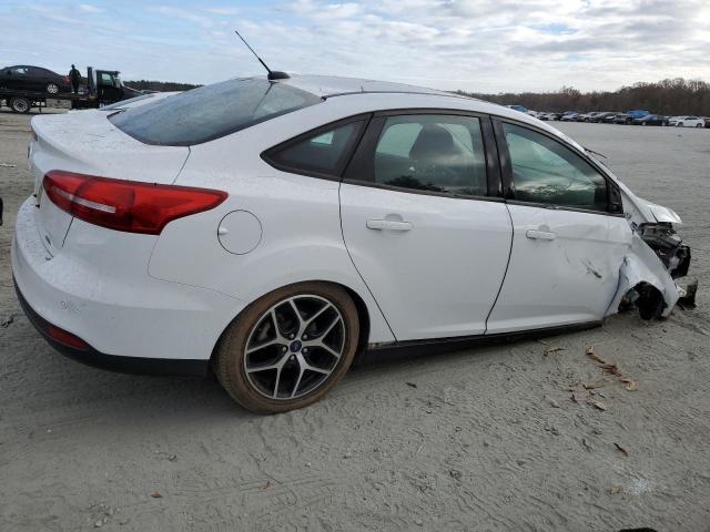 Image 3 of 2017 FORD FOCUS SEL 2017 with VIN 1FADP3H20HL262086