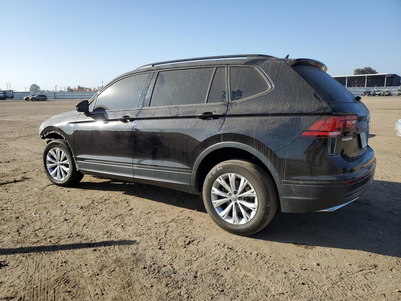 Изображение 2 2020 VOLKSWAGEN TIGUAN S 2020 с VIN 3VV1B7AX7LM018579