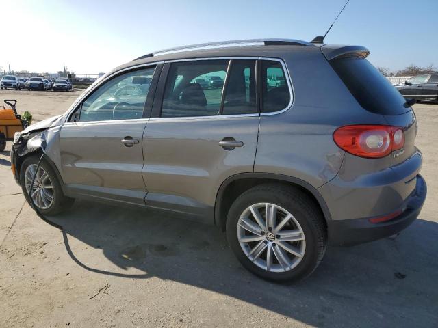 Image 2 of 2010 VOLKSWAGEN TIGUAN S 2010 with VIN WVGAV7AX3AW515725
