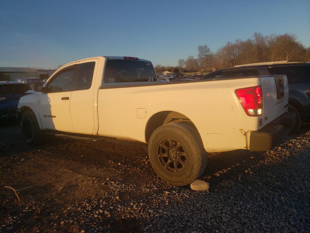 Image 2 of 2008 NISSAN TITAN XE 2008 with VIN 1N6AA06E18N317575