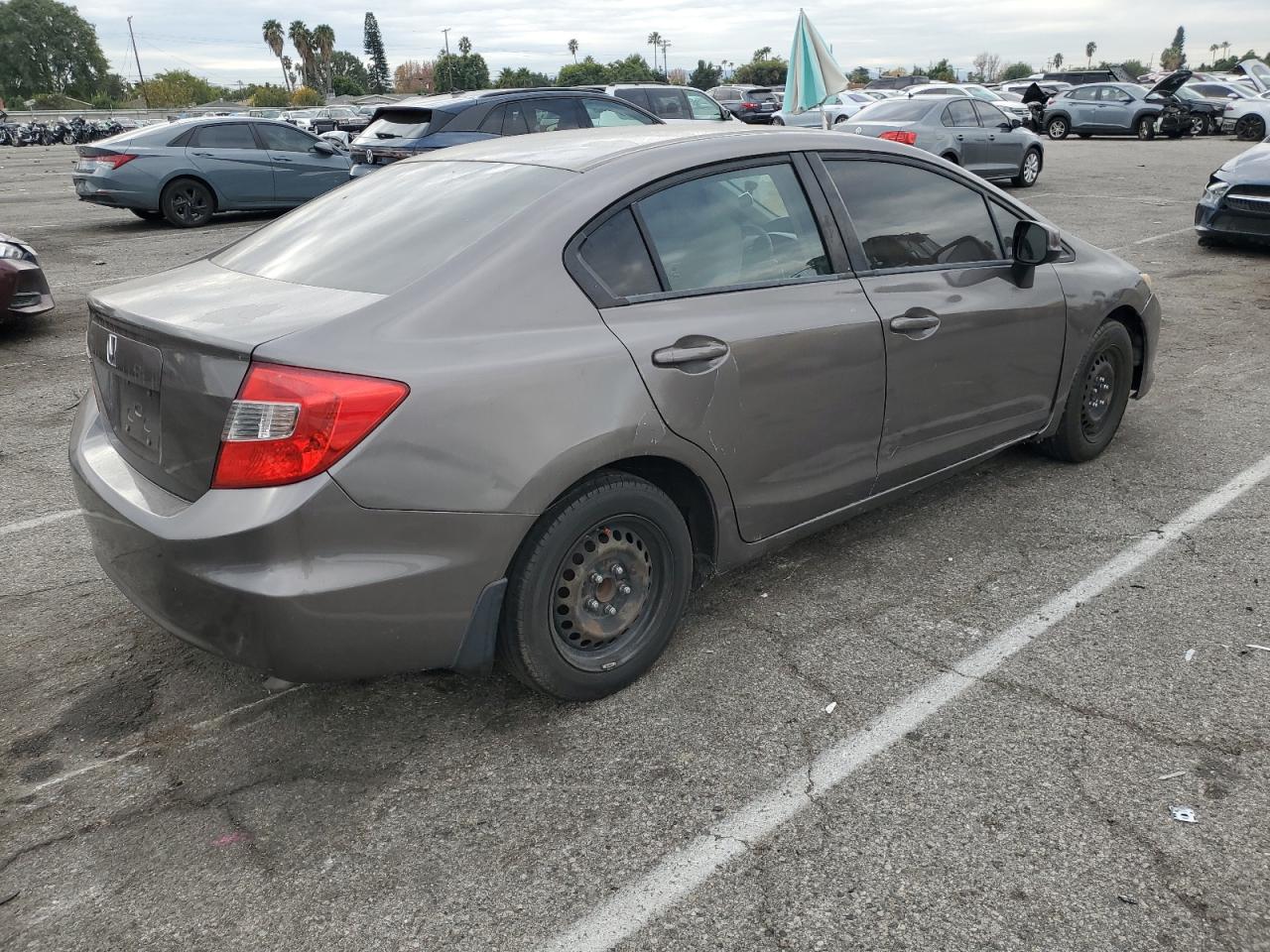 Obraz 3 z 2012 HONDA CIVIC LX 2012 z VIN 2HGFB2F56CH537363