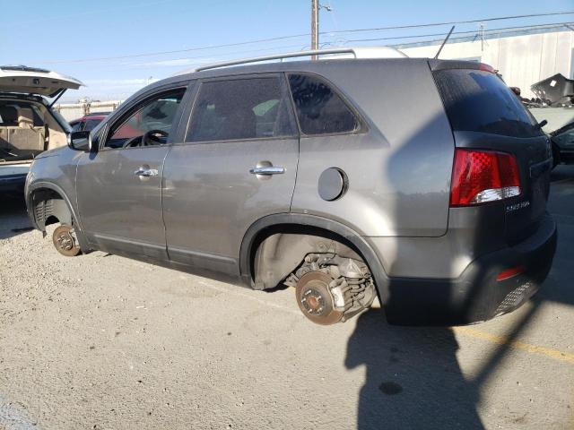 Изображение 2 2013 KIA SORENTO LX 2013 с VIN 5XYKT4A63DG390778