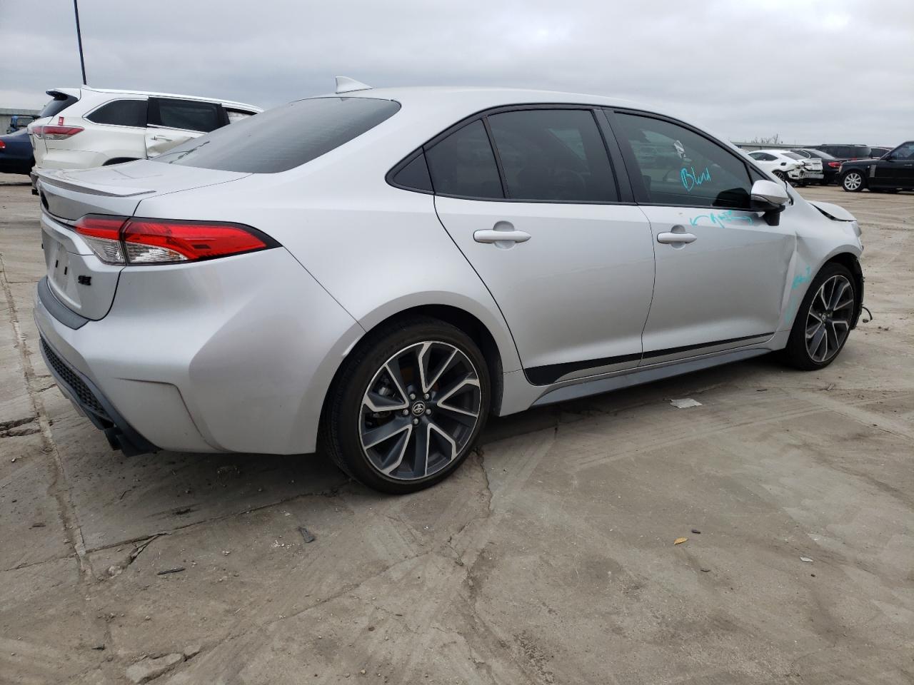 Obraz 3 z 2022 TOYOTA COROLLA SE 2022 z VIN JTDS4MCE8NJ092116