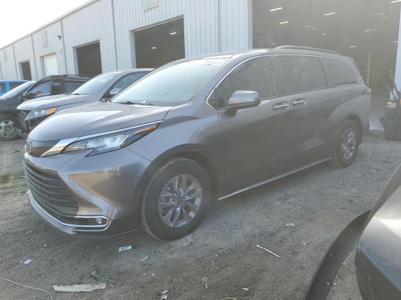Obraz 2022 TOYOTA SIENNA XLE 2022